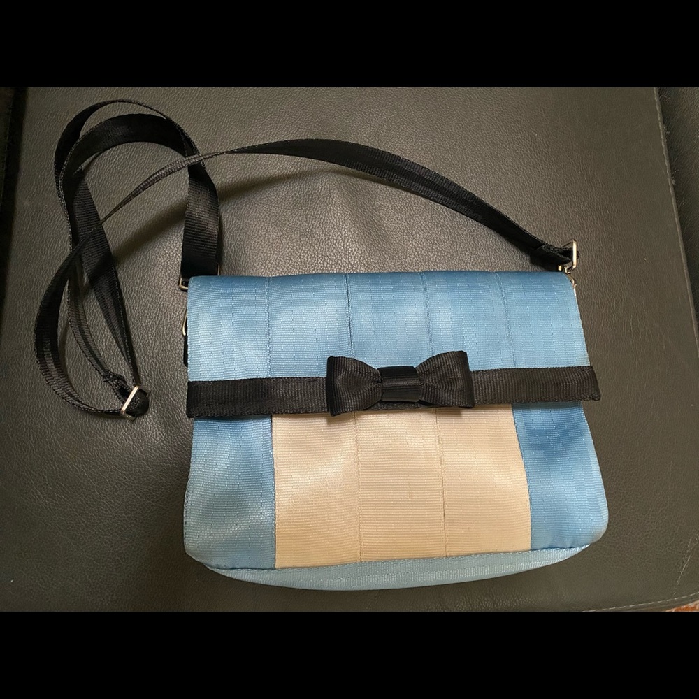 Harvey’s Alice Foldover purse